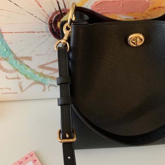 Coach Charlie Bucket - Picture 8 of 10